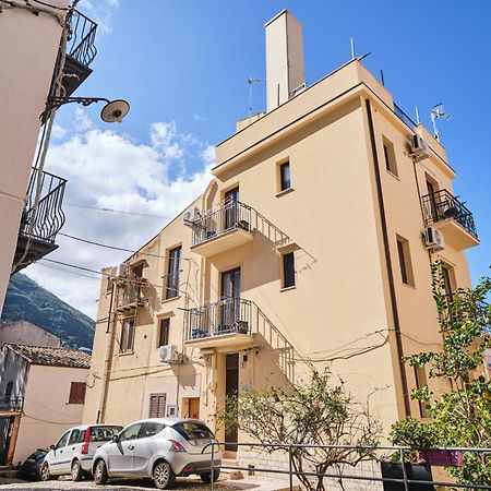 Savade Cefalu Bagian luar foto