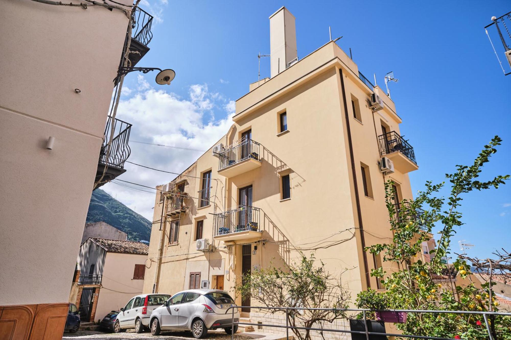 Savade Cefalu Bagian luar foto
